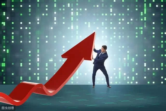 百公里油耗不到5升，蒙迪欧混动版上市，18.98万起值吗