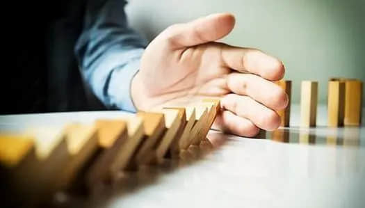 不是世界怪，而是变化快，大变局下避险王者——黄金再闪光芒